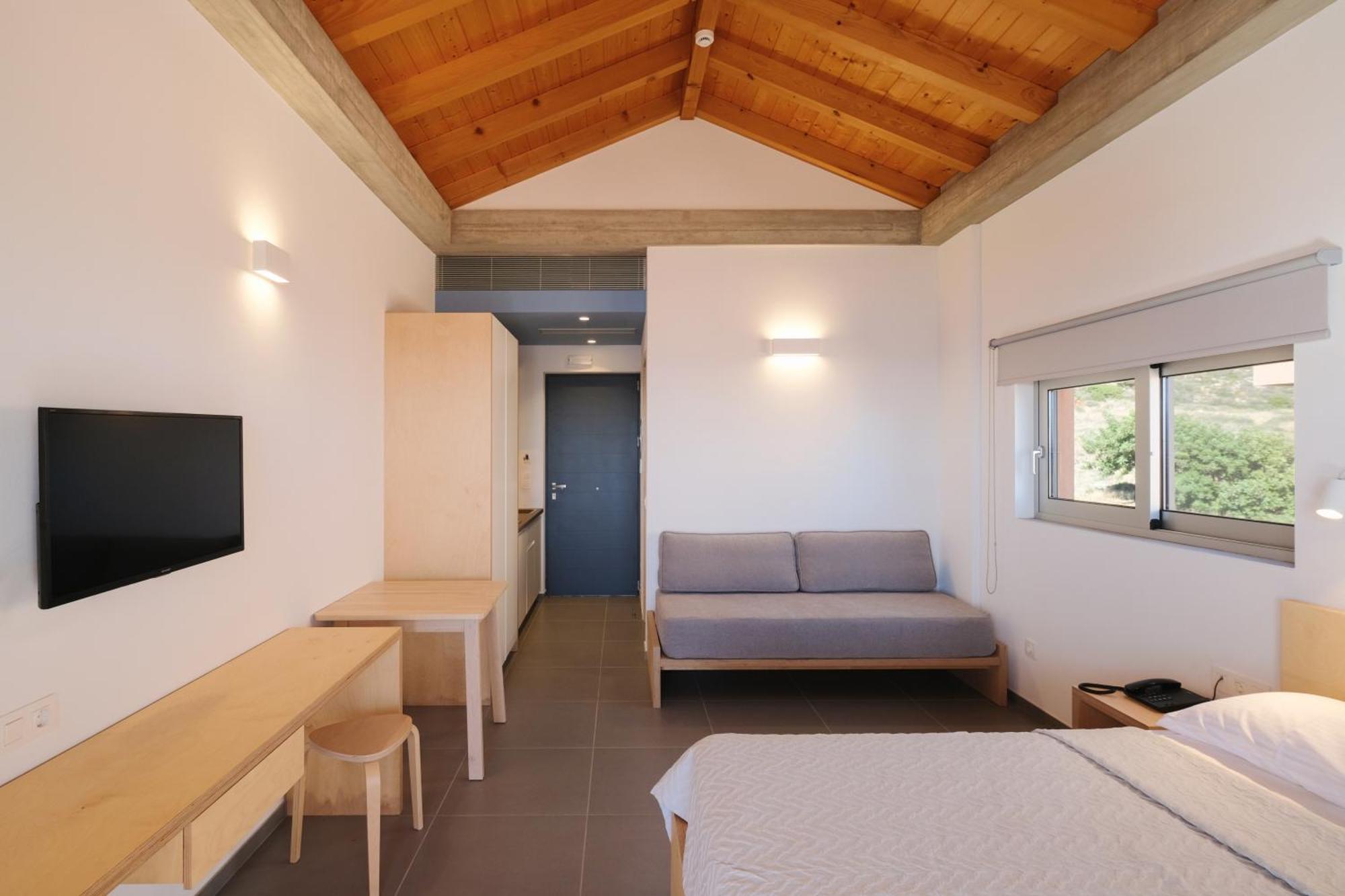 Pasithea Suites โมเน็มวาซี ภายนอก รูปภาพ